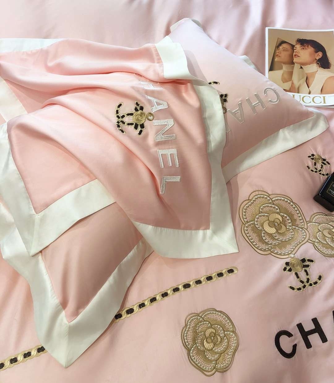 シャネル「Chanel」プレミアムコットン ゴールド＆シルバー刺繍 4点セット