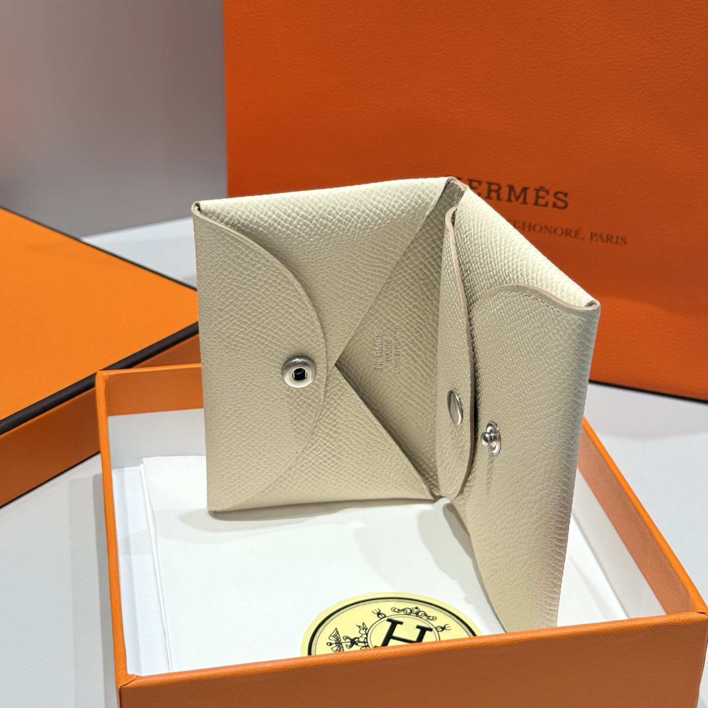 【限定新入荷】エルメス Calvi Duo 二層仕様カードケース「薄型収納」