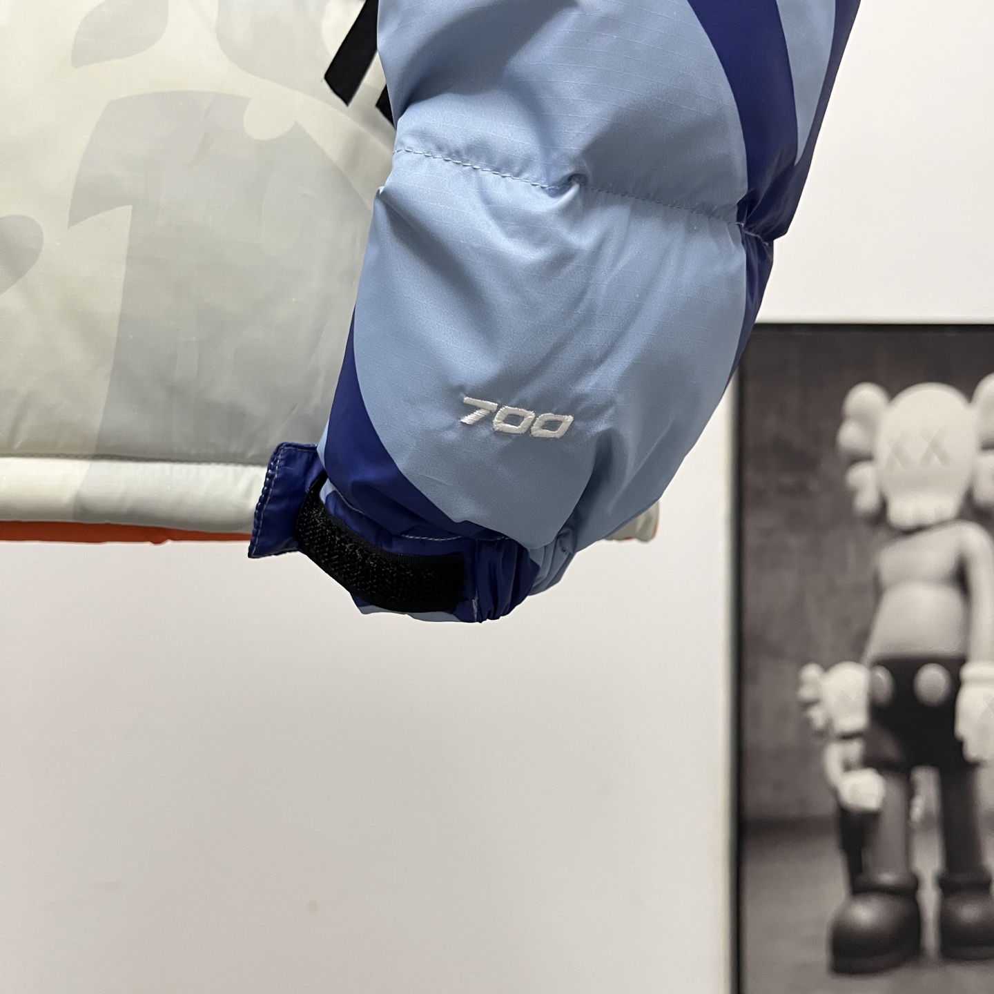 ザ・ノースフェイス XX KAWS 夢のコラボレーション ファッションフーディダウンジャケット 男女兼用