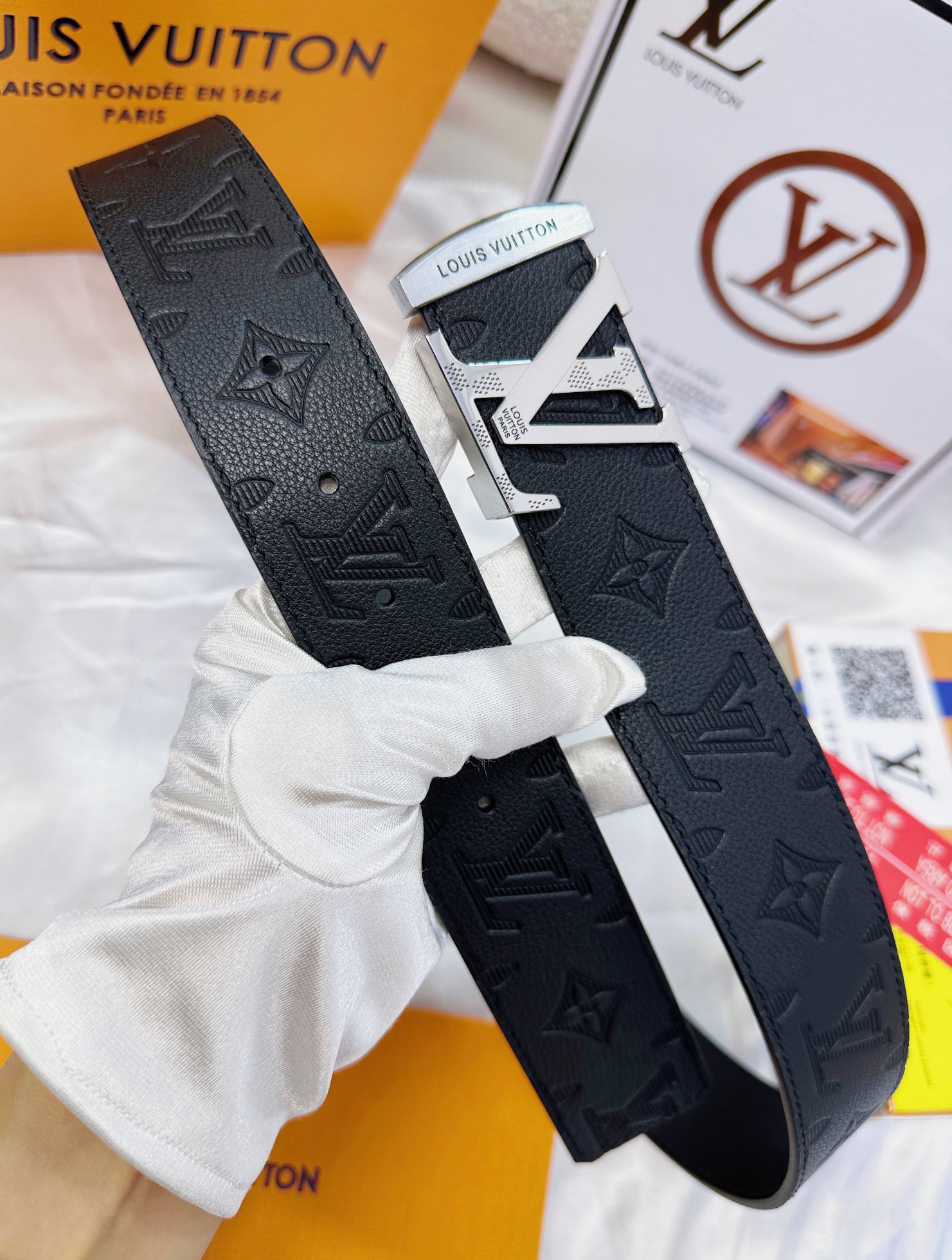 【新商品入荷】Louis Vuitton クラシックハイクオリティベルト「全長約 100cm」