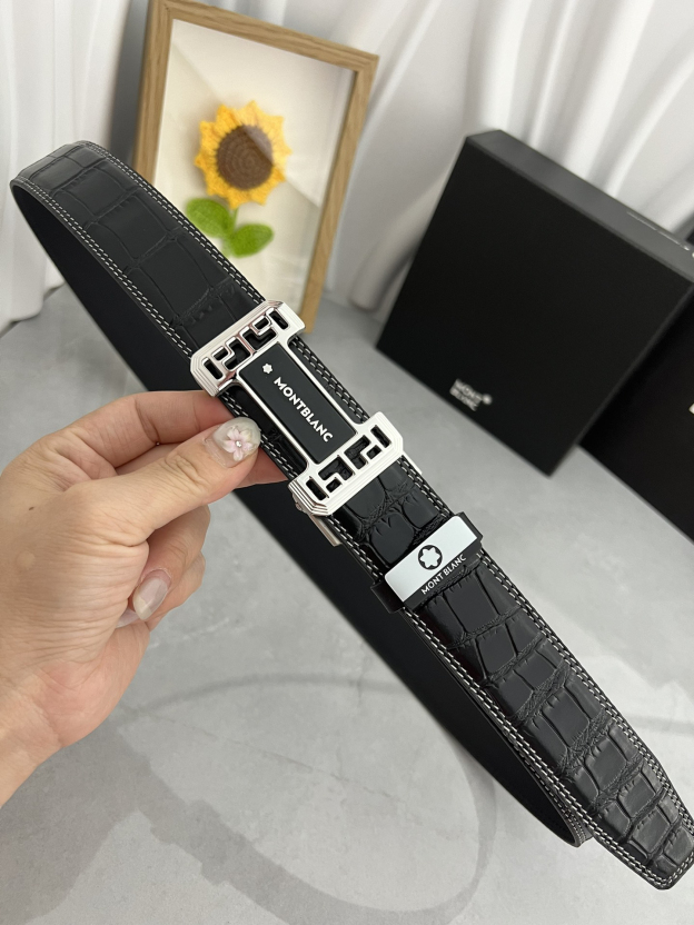 【厳選在庫】Montblanc ビジネスマン正装ベルト「全長約 100cm」