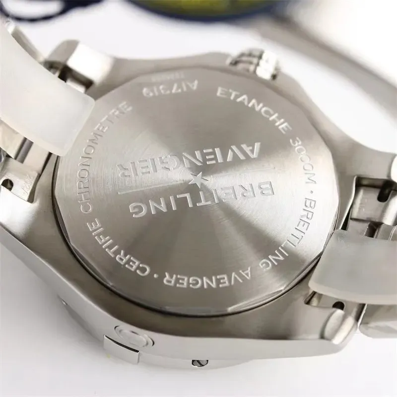 ブライトリング「Breitling」アベンジャーⅡ シーウルフ メンズウォッチ45MM