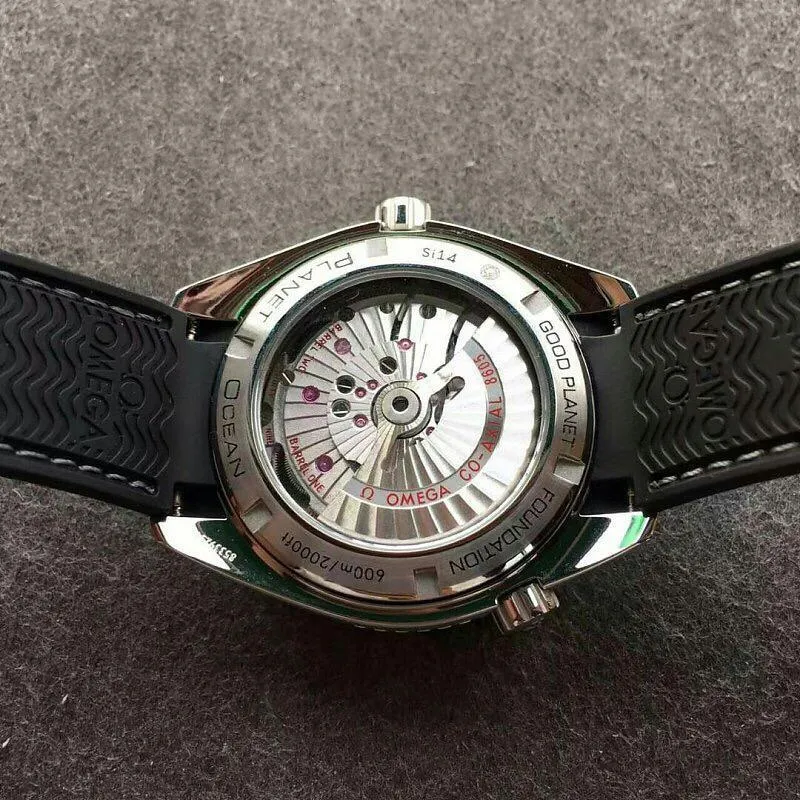 オメガ「Omega」シーマスター プラネットオーシャン 44mm メンズウォッチ