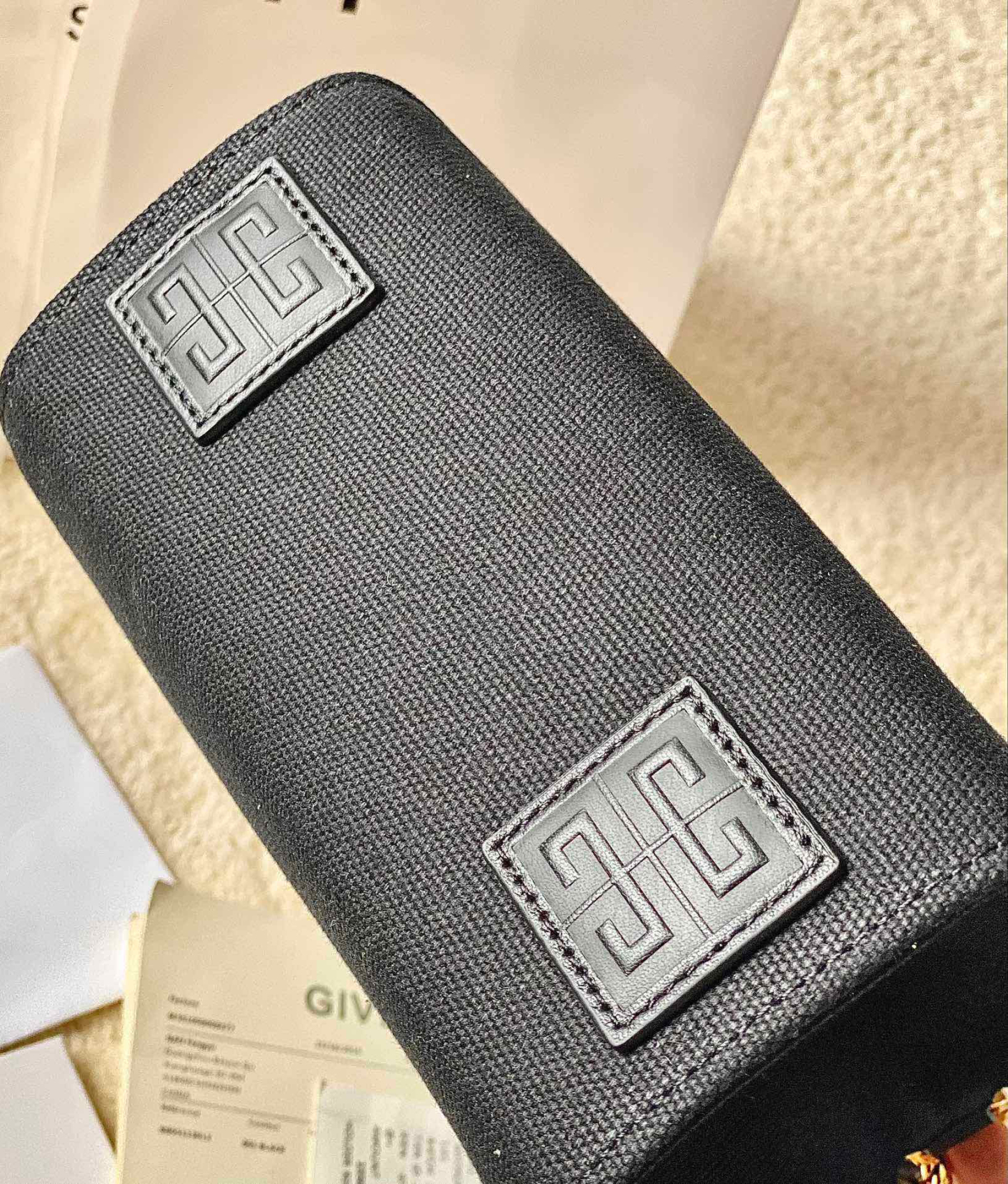 ジバンシィ「Givenchy」スモール アンティゴナ ボックスレザー バッグ