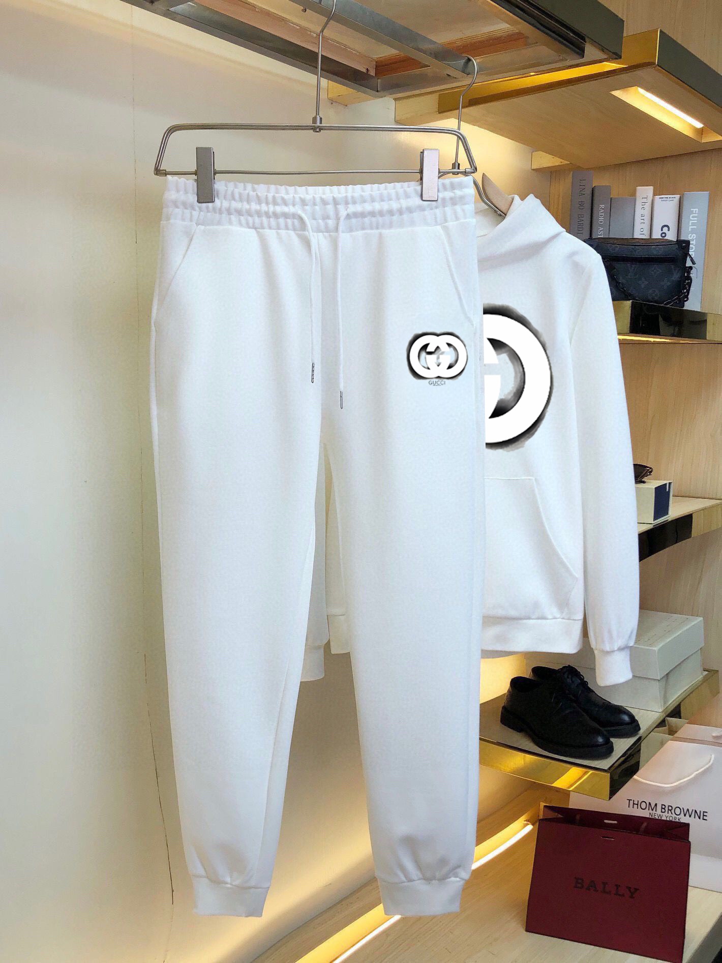 グッチ「Gucci」2025年新作 爆売れスウェットスーツ