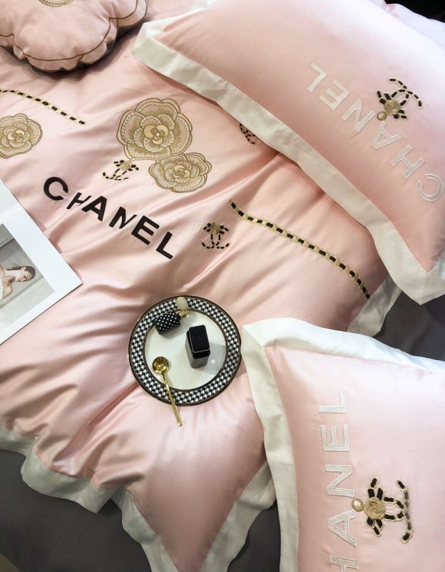 シャネル「Chanel」プレミアムコットン ゴールド＆シルバー刺繍 4点セット