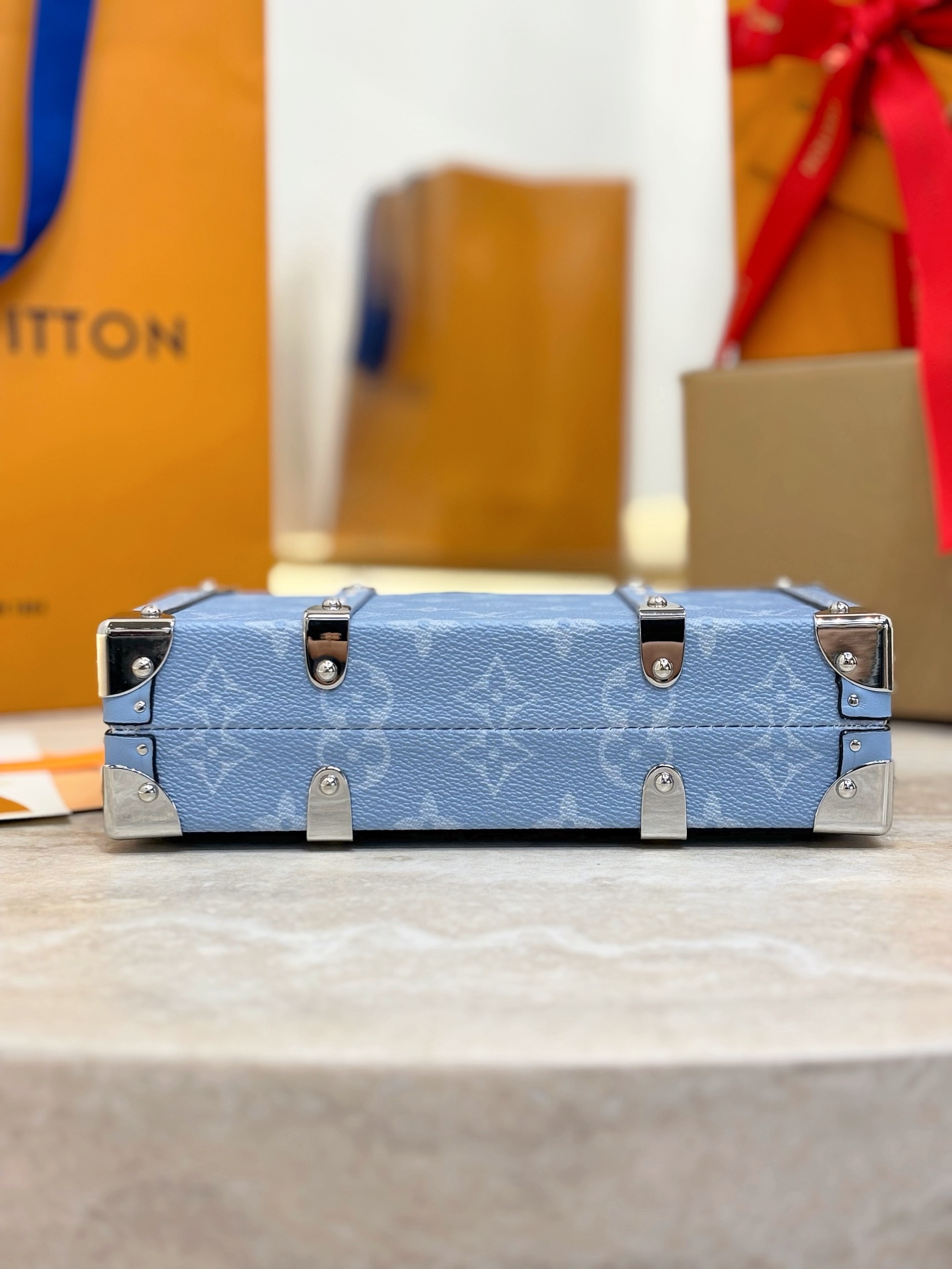 ルイ・ヴィトン「Louis Vuitton」Wallet Trunk Taigarama メッセンジャーバッグ