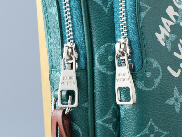 ルイ・ヴィトン「Louis Vuitton」メンズ ウエストバッグ