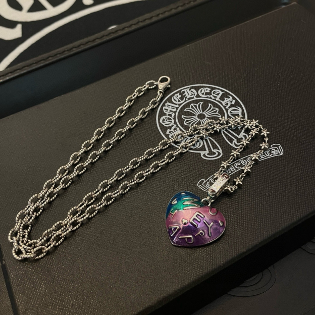 クロムハーツ「Chrome Hearts」のクラシックネックレス - 日常に上品なアクセントを添えるユニセックスモデル