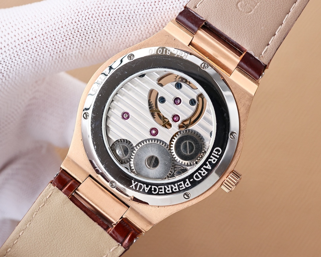 ジラール・ペルゴ「Girard-Perregaux」 ラウレアート クロノグラフ トゥールビヨン 腕時計42MM