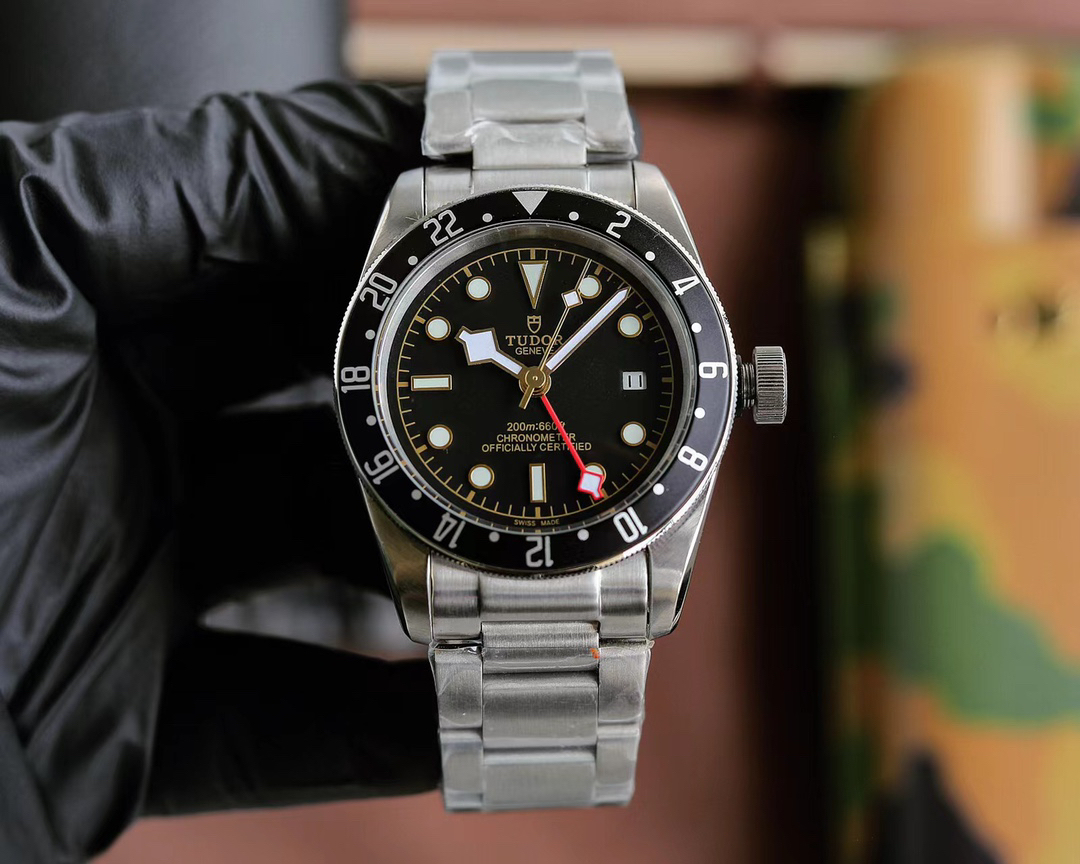 チューダー「Tudor」ブラックベイ 腕時計42MM