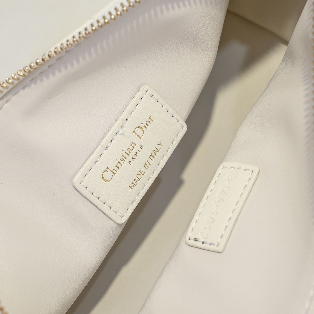 ディオール「Dior」Travel Nomad ハンドバッグ