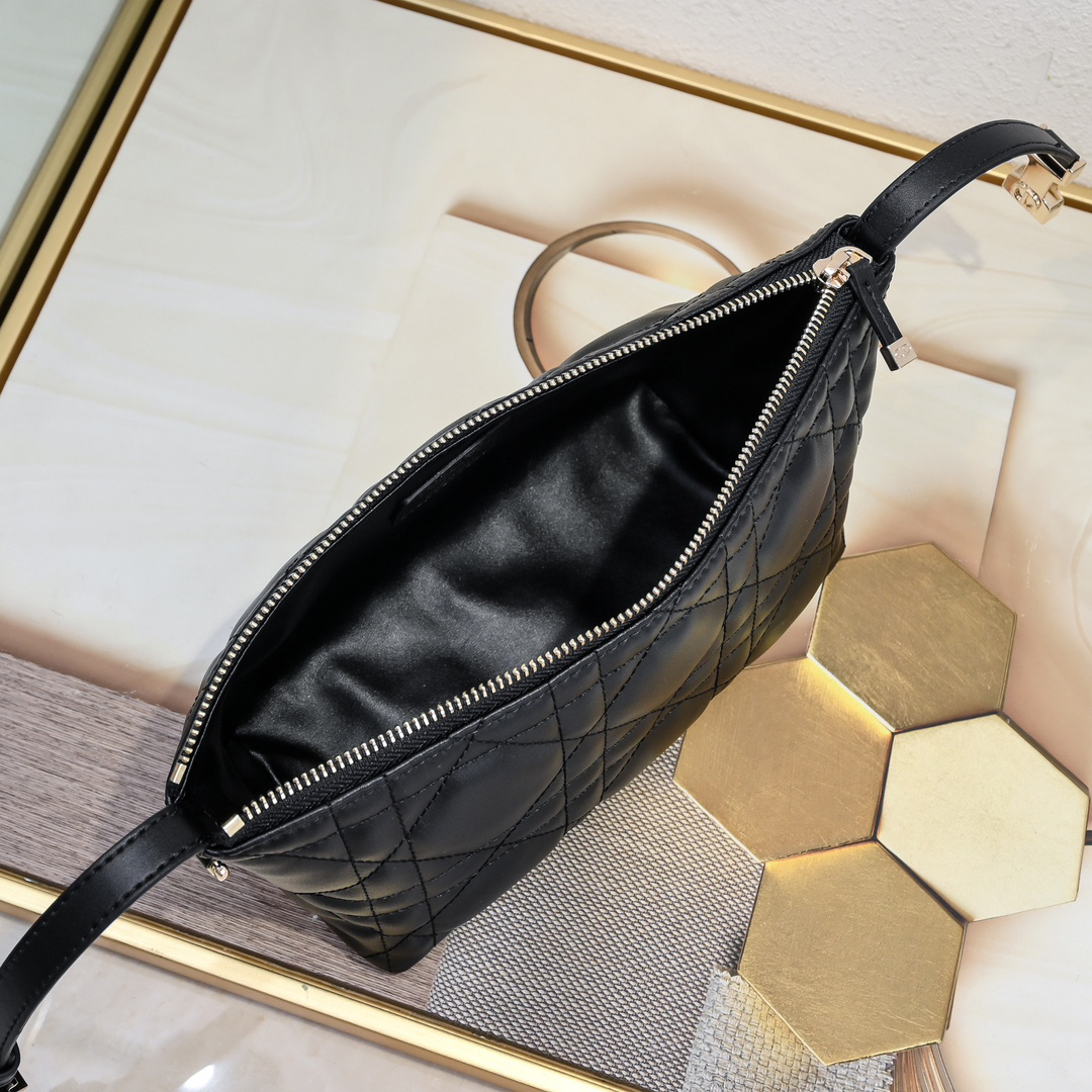 ディオール「Dior」Travel Nomad ハンドバッグ