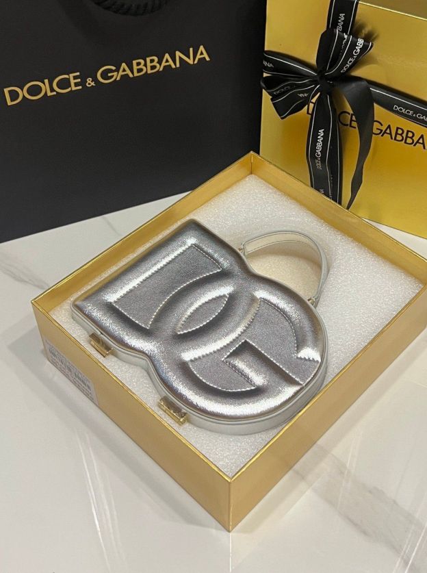 ドルチェ・アンド・ガッバーナ「D&G」 シルバーレザー ボックストップハンドルバッグ