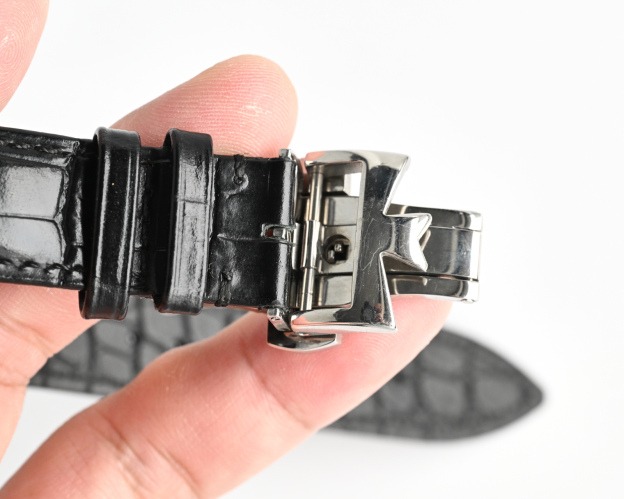 ヴァシュロン・コンスタンタン［Vacheron Constantin］タン Patrimony Traditionnelle 伝承シリーズ 自動機械式腕時計41MM