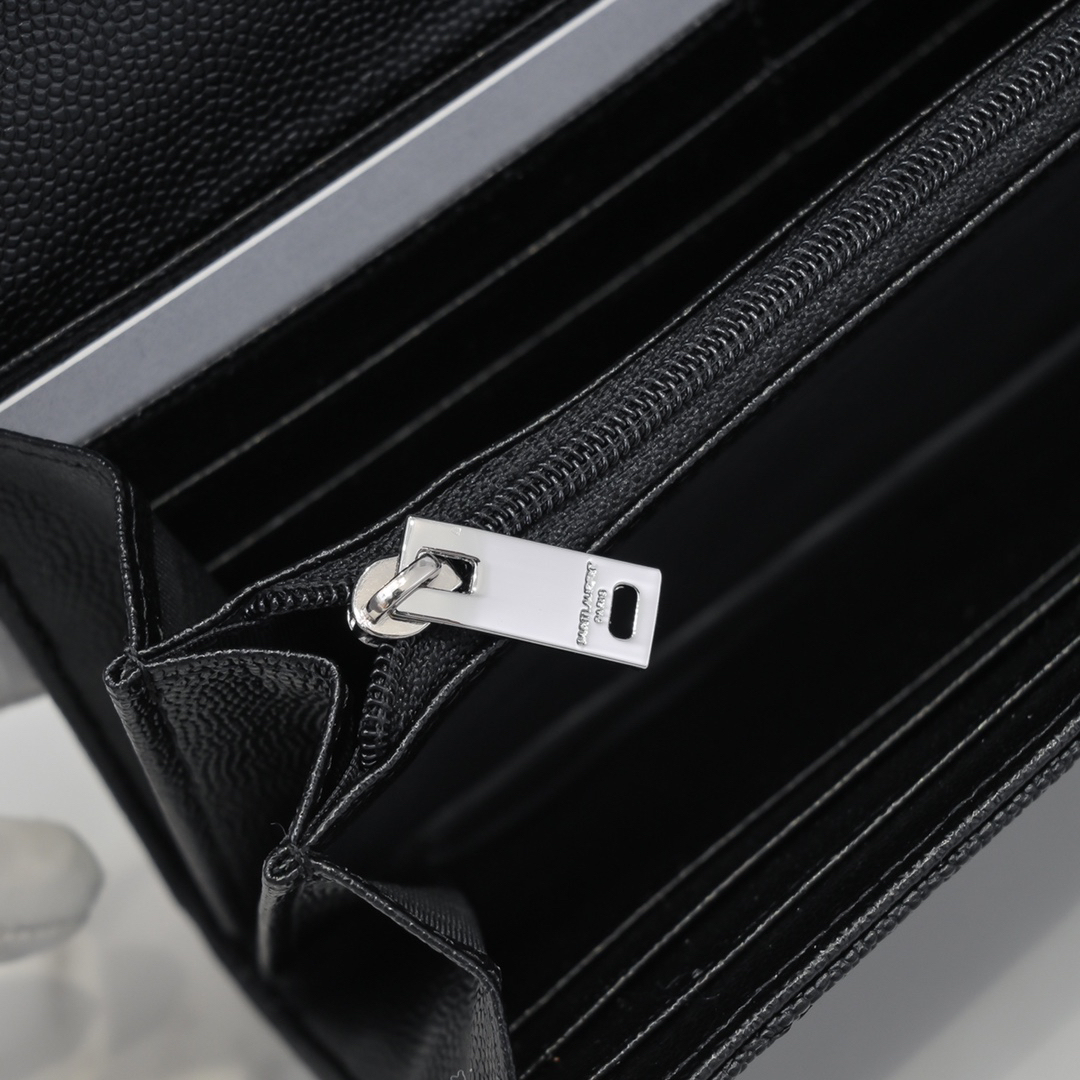 サンローラン「Saint Laurent」カサンドラ マトラッセ ラージ フラップウォレット