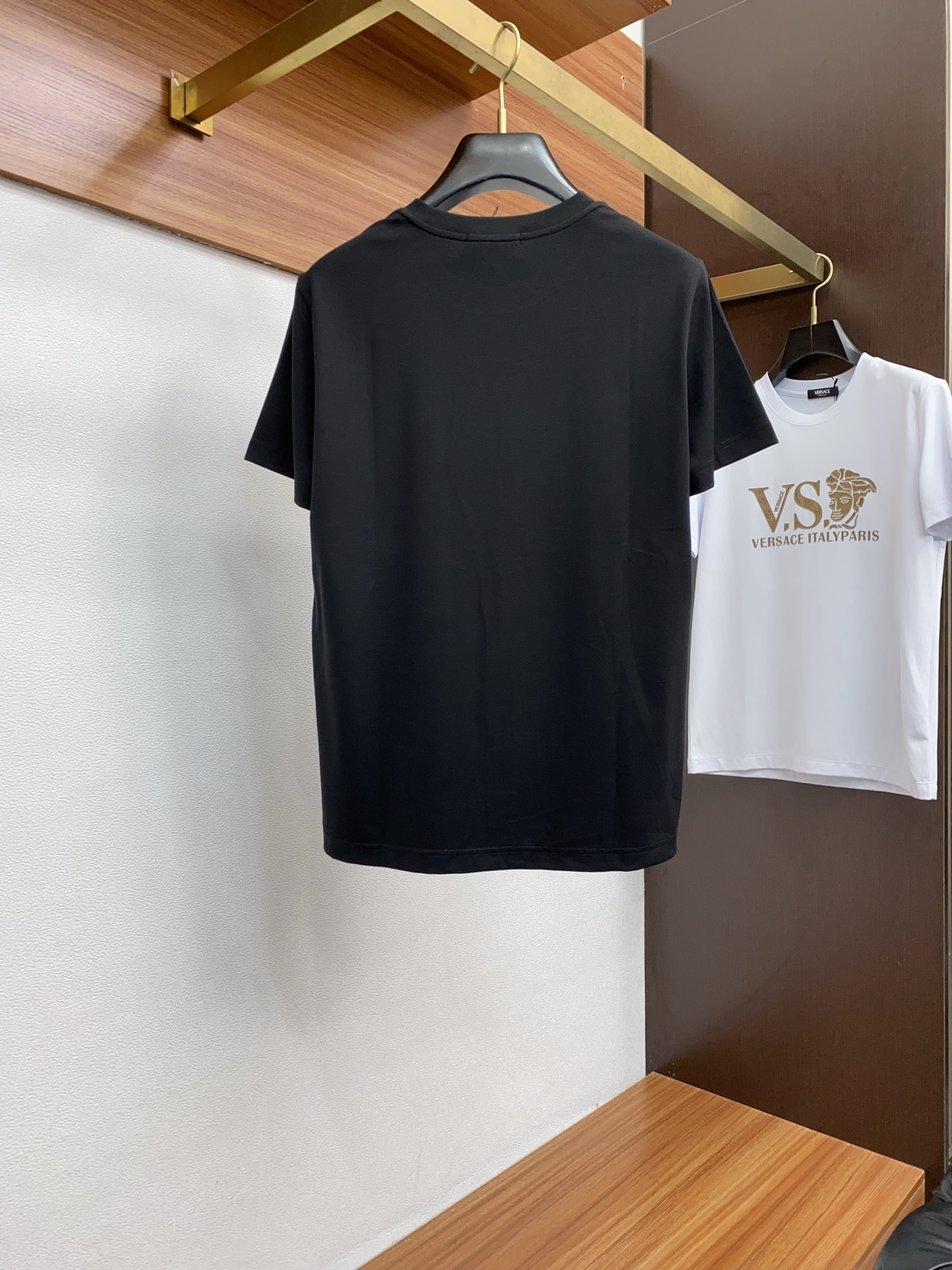 ヴェルサーチ「Versace」2025SS ランウェイ プレミアムTシャツ