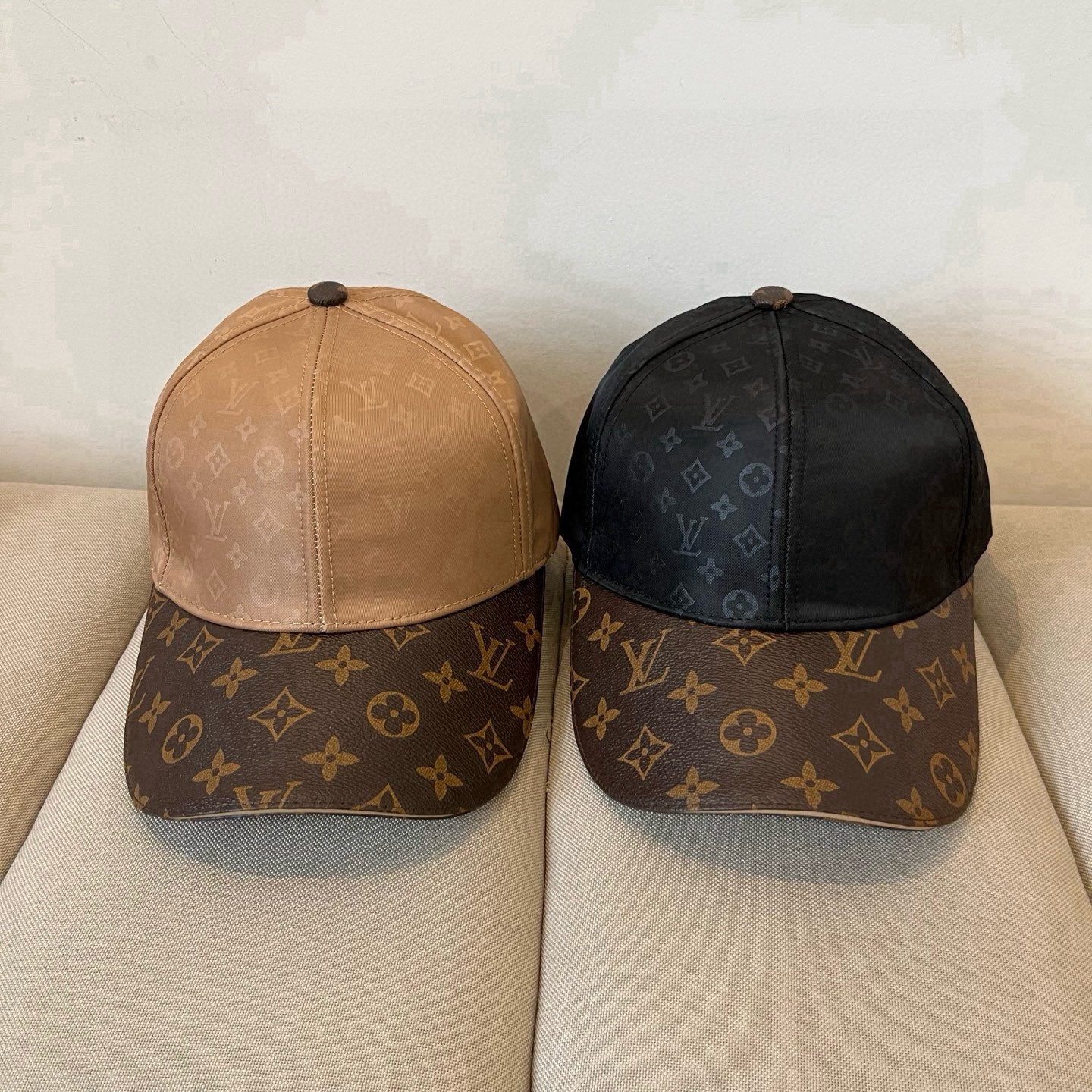 ルイ・ヴィトン「Louis Vuitton」Signature ベースボールキャップ‌