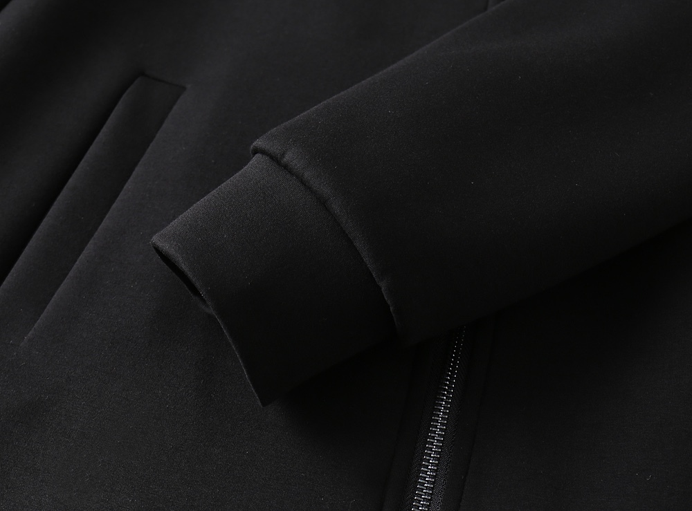 プラダ「Prada」2024 ss春の新作メンズジャケット