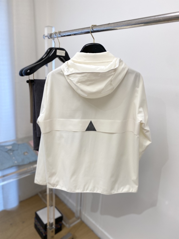 モンクレール「Moncler」2025年春季新作 ジャケット