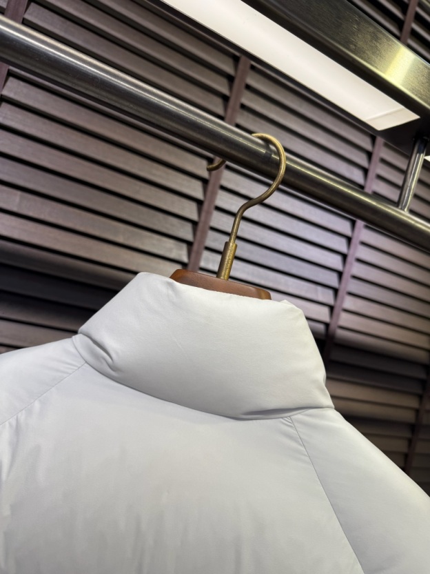 モンクレール 秋冬メンズ スタンドカラーダウンジャケット