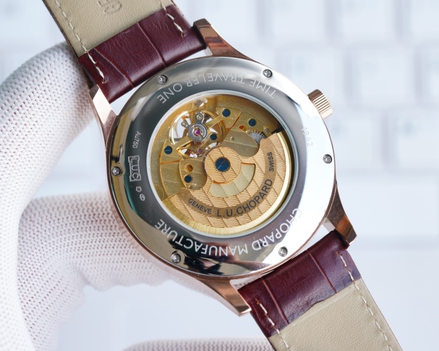 ショパール「Chopard」アルパインイーグルメンズ スケルトンウォッチ42mm