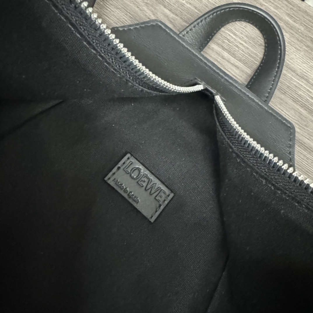 ロエベ「Loewe」Flex バックパック