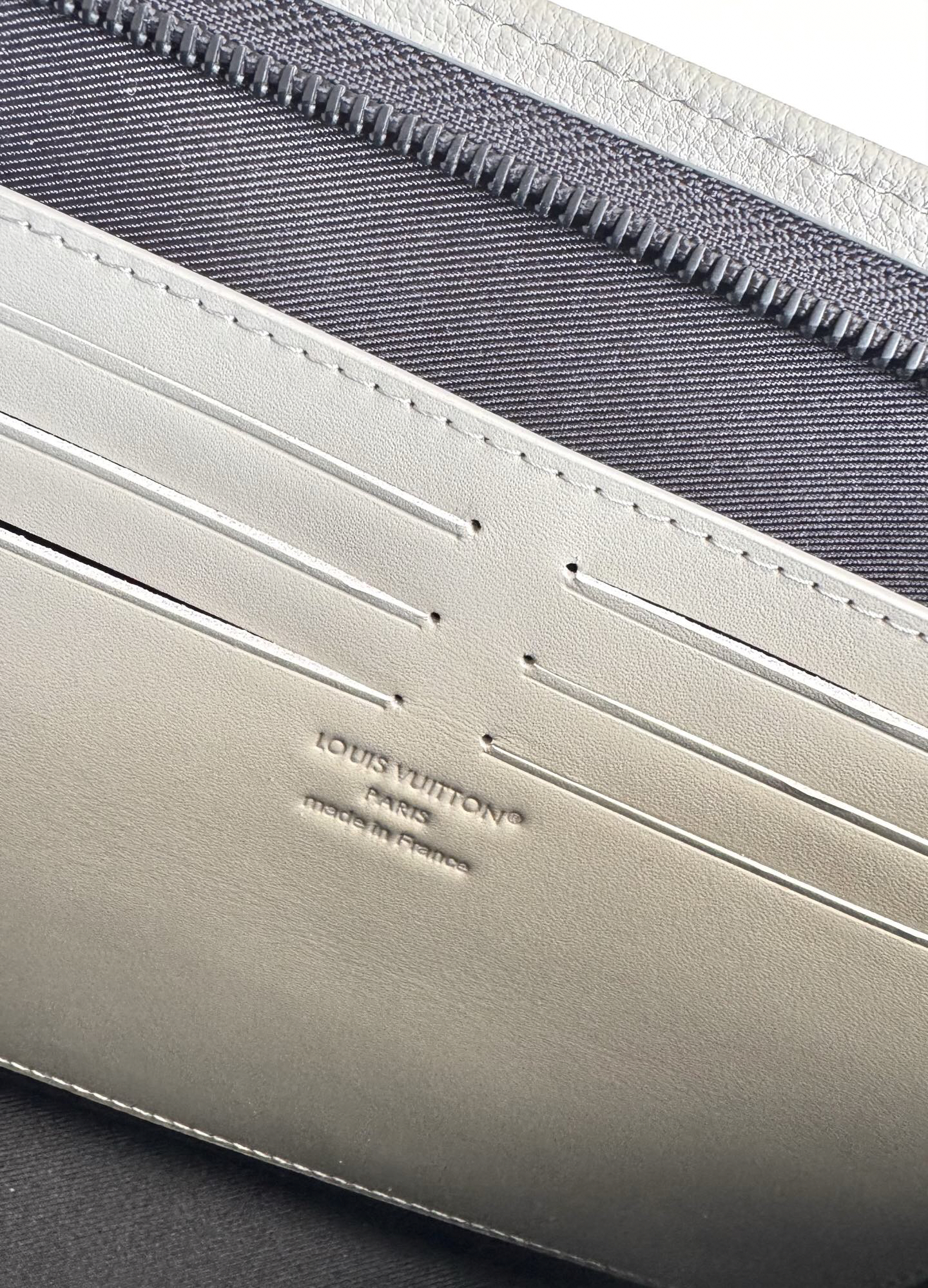 ルイ・ヴィトン「Louis Vuitton」ポシェット･ヴォワヤージュ MM