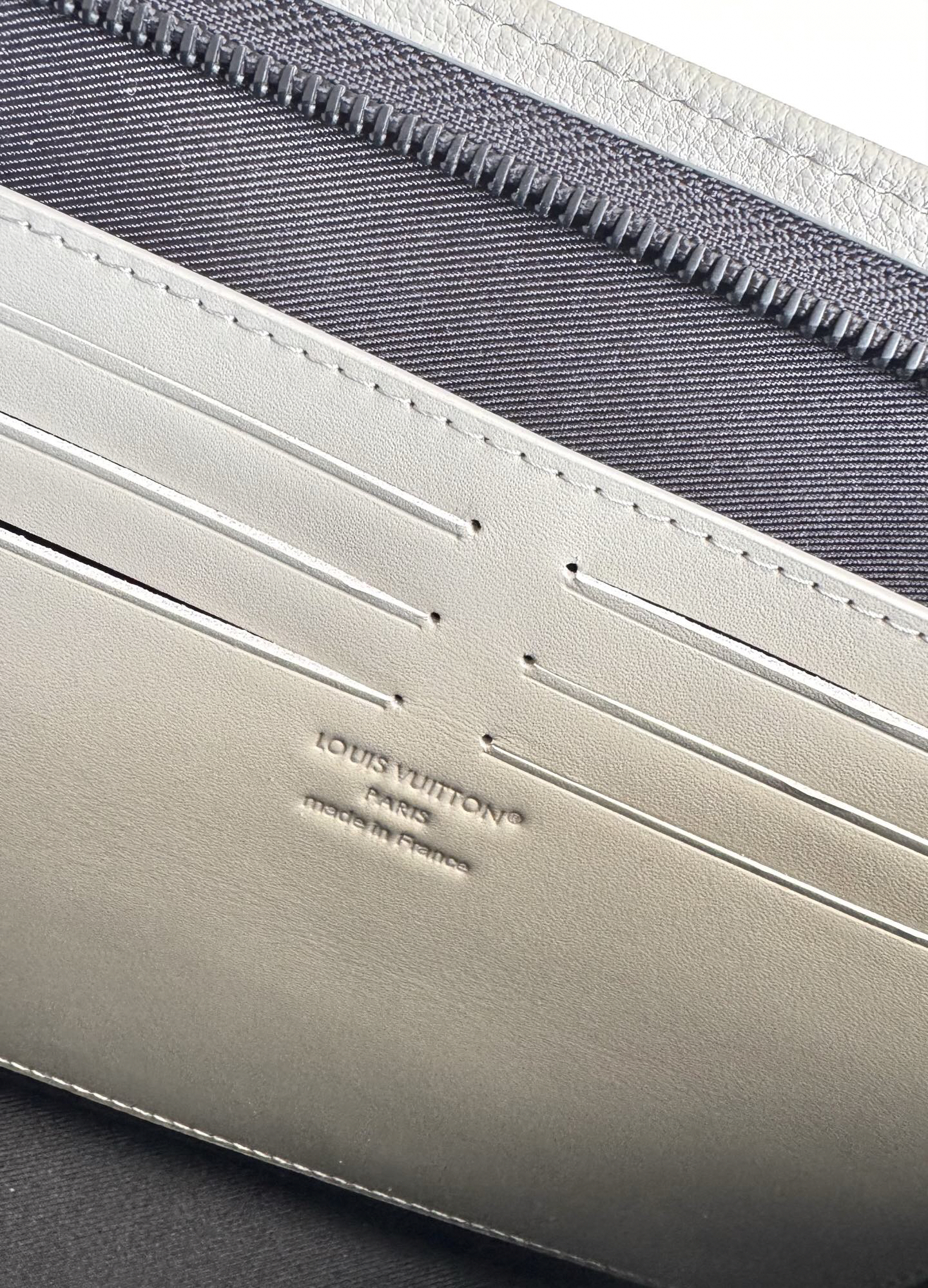 ルイ・ヴィトン「Louis Vuitton」ポシェット･ヴォワヤージュ MM