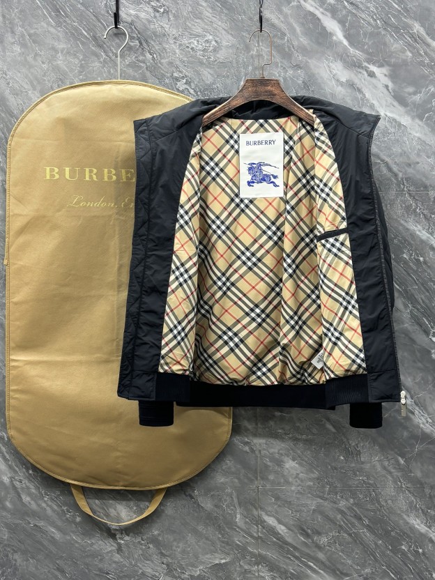 バーバリー「Burberry」秋冬メンズスタンドカラー薄手ダウンジャケット