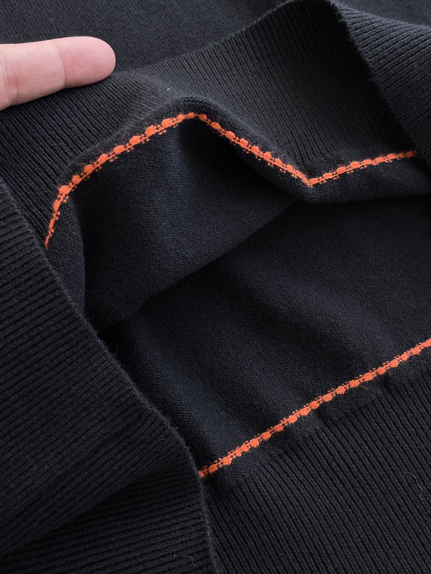 エルメス「Hermès」秋冬用ウール混紡クルーネックニットセーター