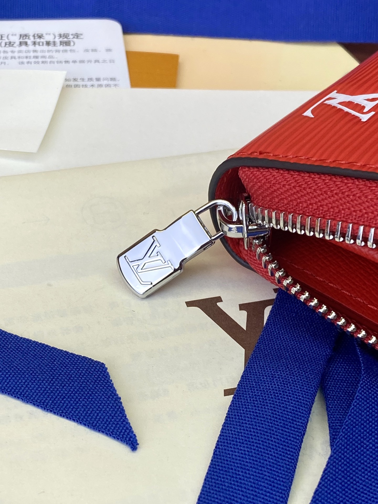 ルイ・ヴィトン「Louis Vuitton」LV x Supreme コラボ ジッピー･ウォレット