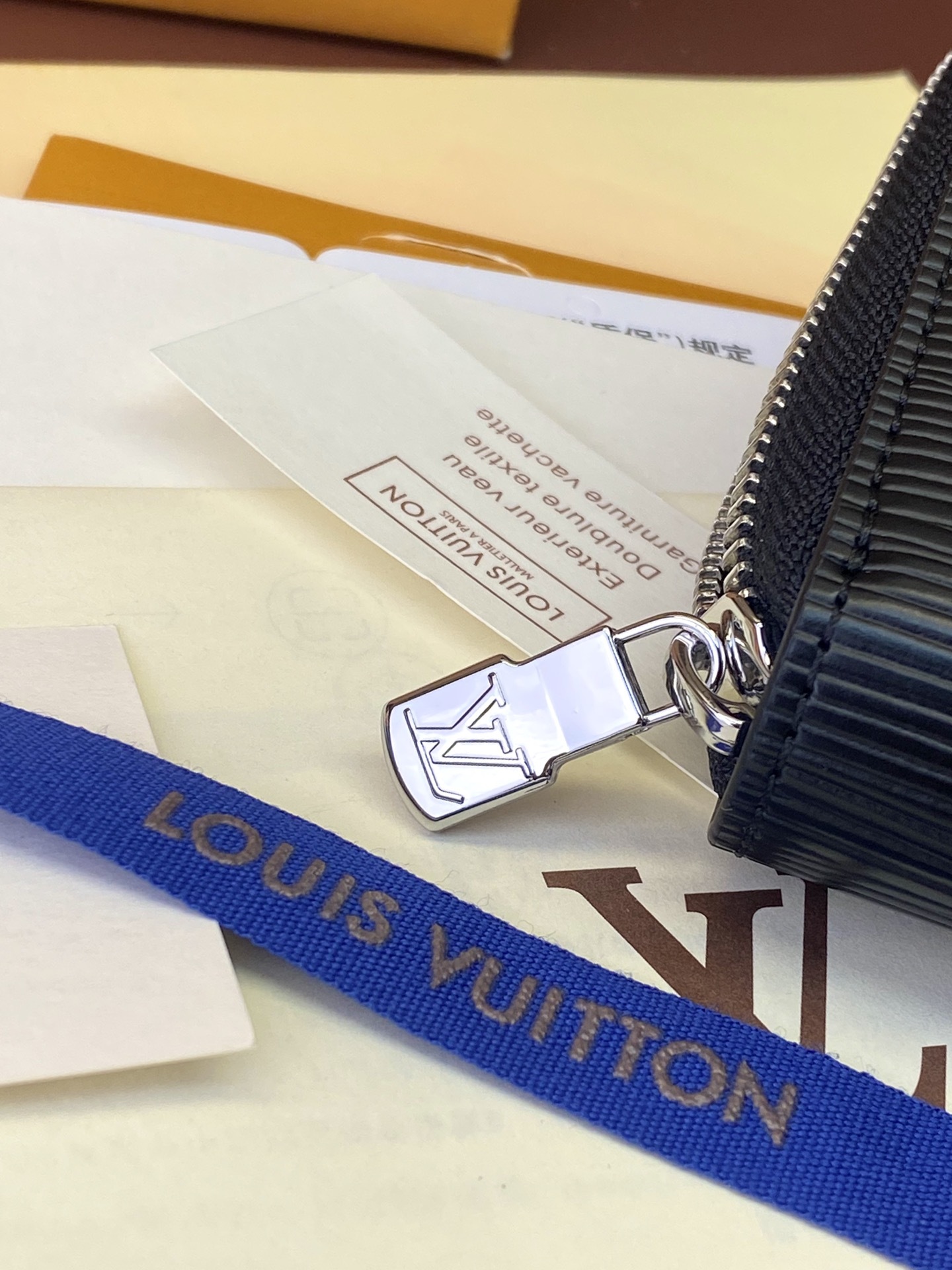 ルイ・ヴィトン「Louis Vuitton」LV x Supreme コラボ ジッピー･ウォレット