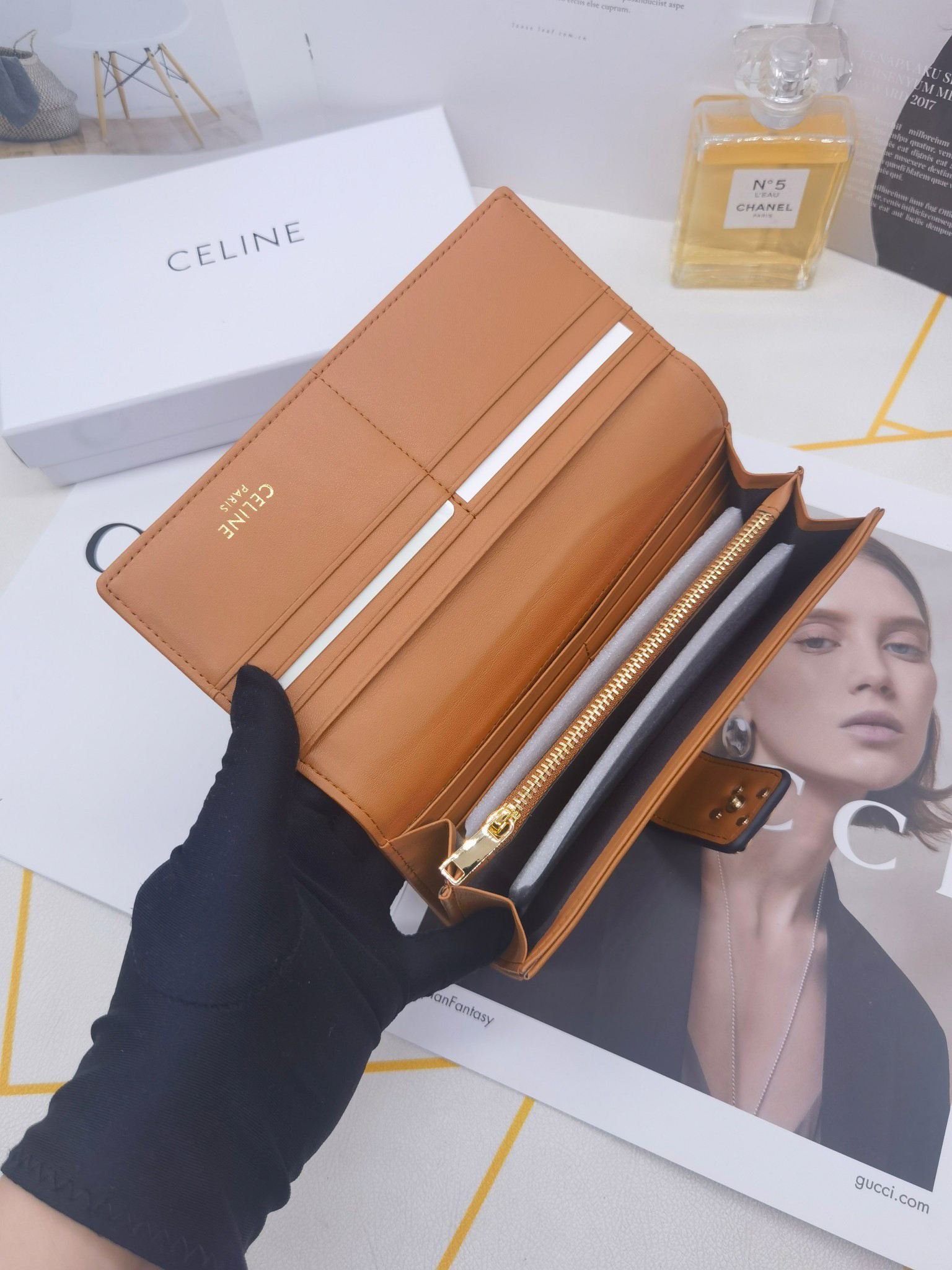 セリーヌ「Celine」VICTOIRE ラージサイズウォレット