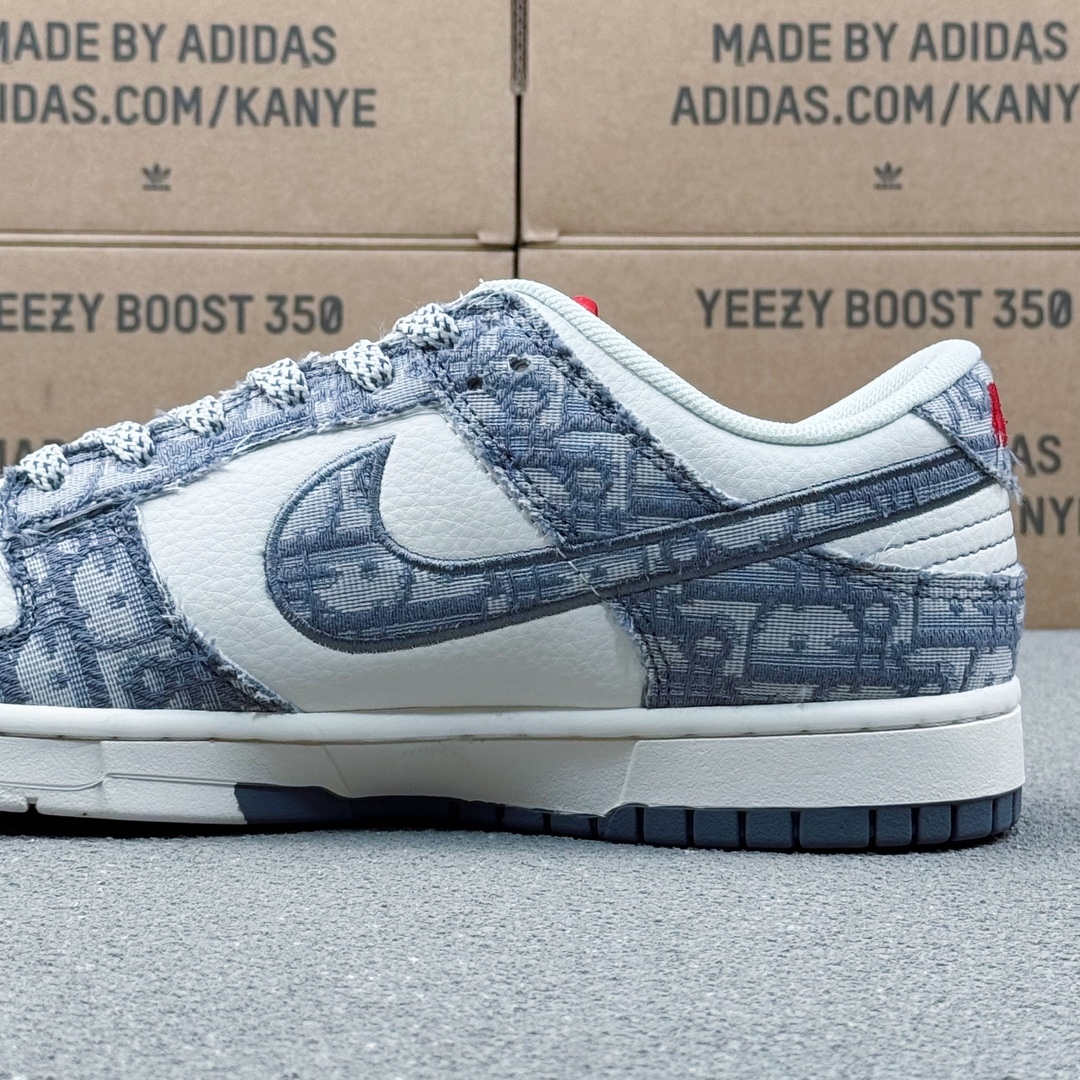 「コラボモデル」Dior x NikeSB Dunk Low "White Ink Blue" スニーカー