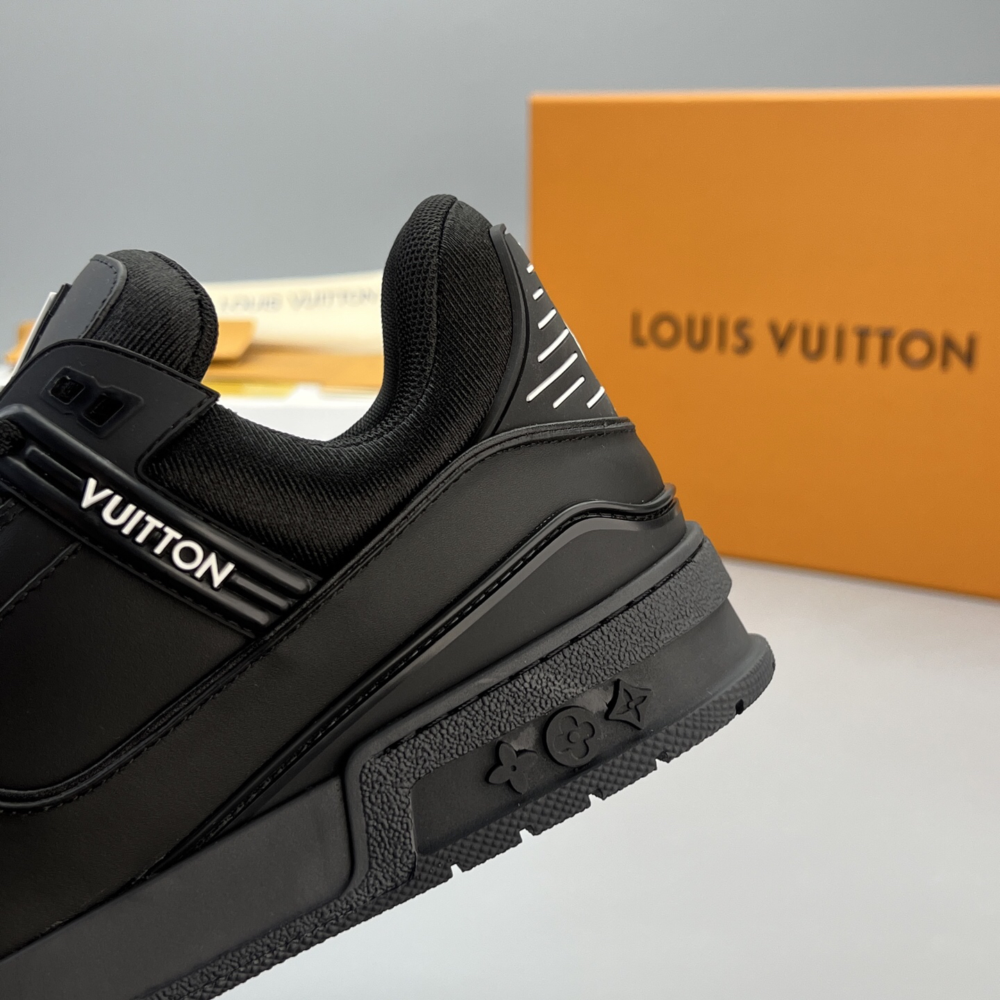 ルイ・ヴィトン「Louis Vuitton」 Skate スニーカー