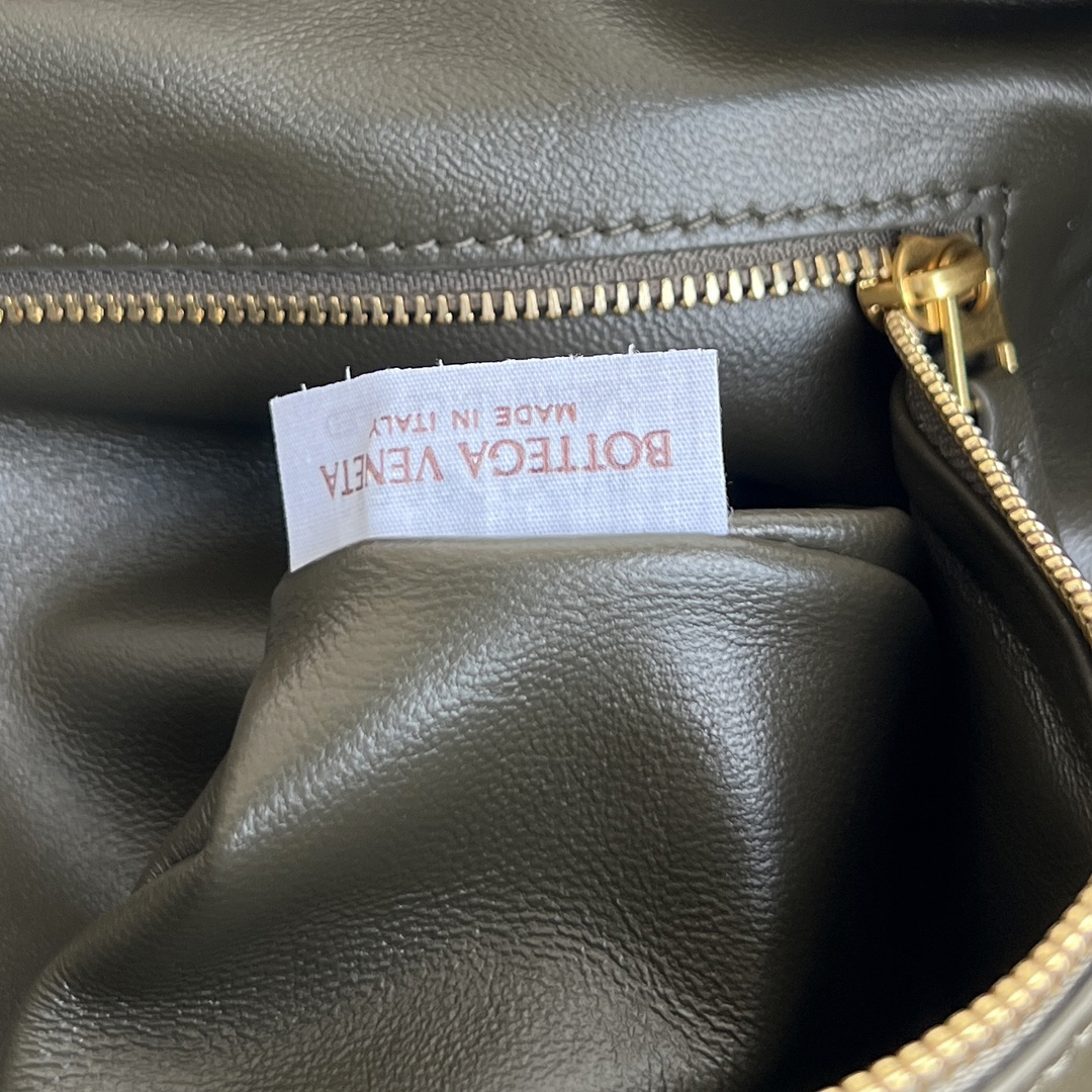 ボッテガ・ヴェネタ「Bottega Veneta」Jodie ラージトート