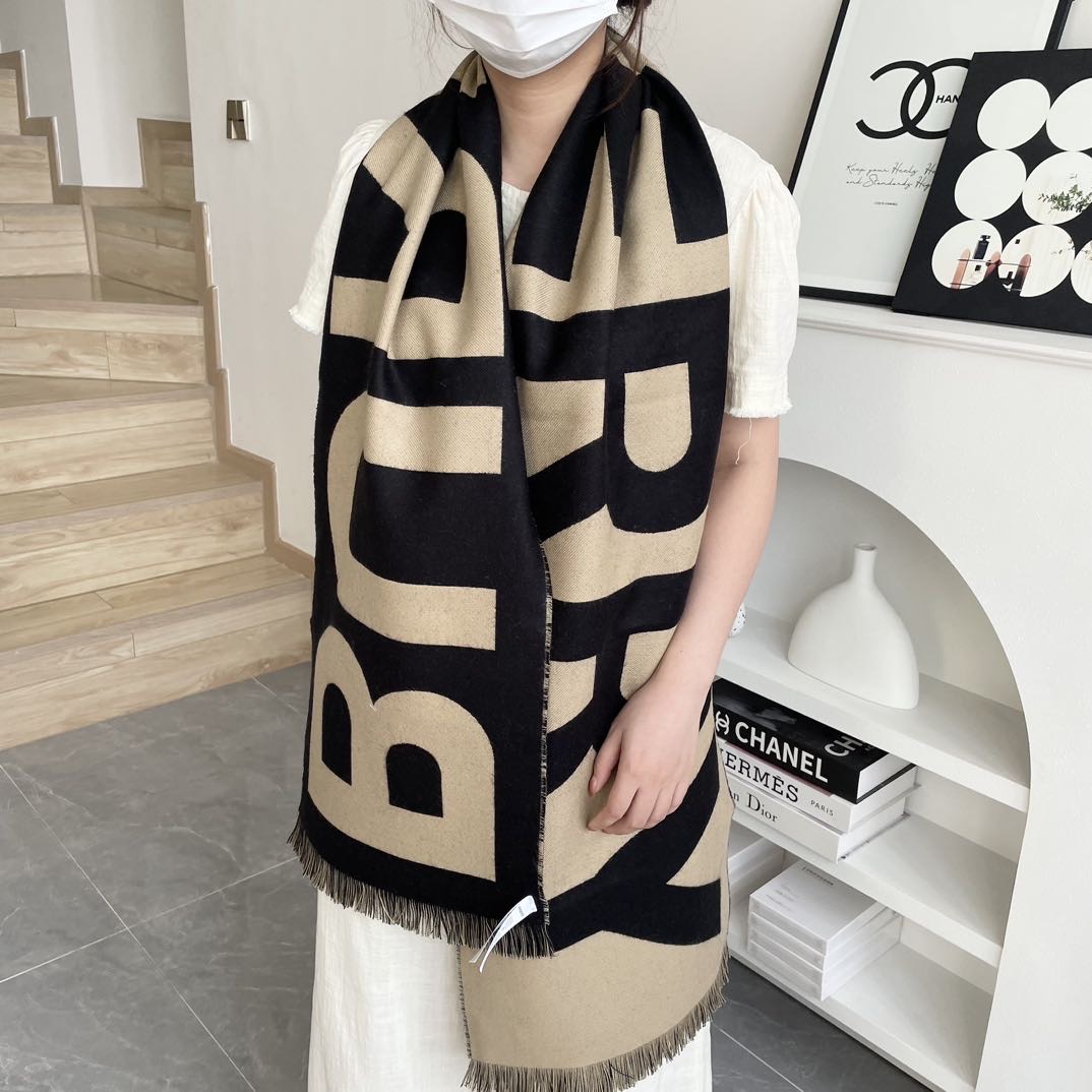 バーバリー「Burberry」  チェック キャッシュミア スカーフ