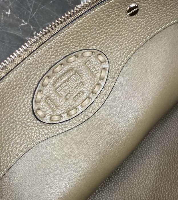 フェンディ「Fendi」ボストン ハンドバッグ