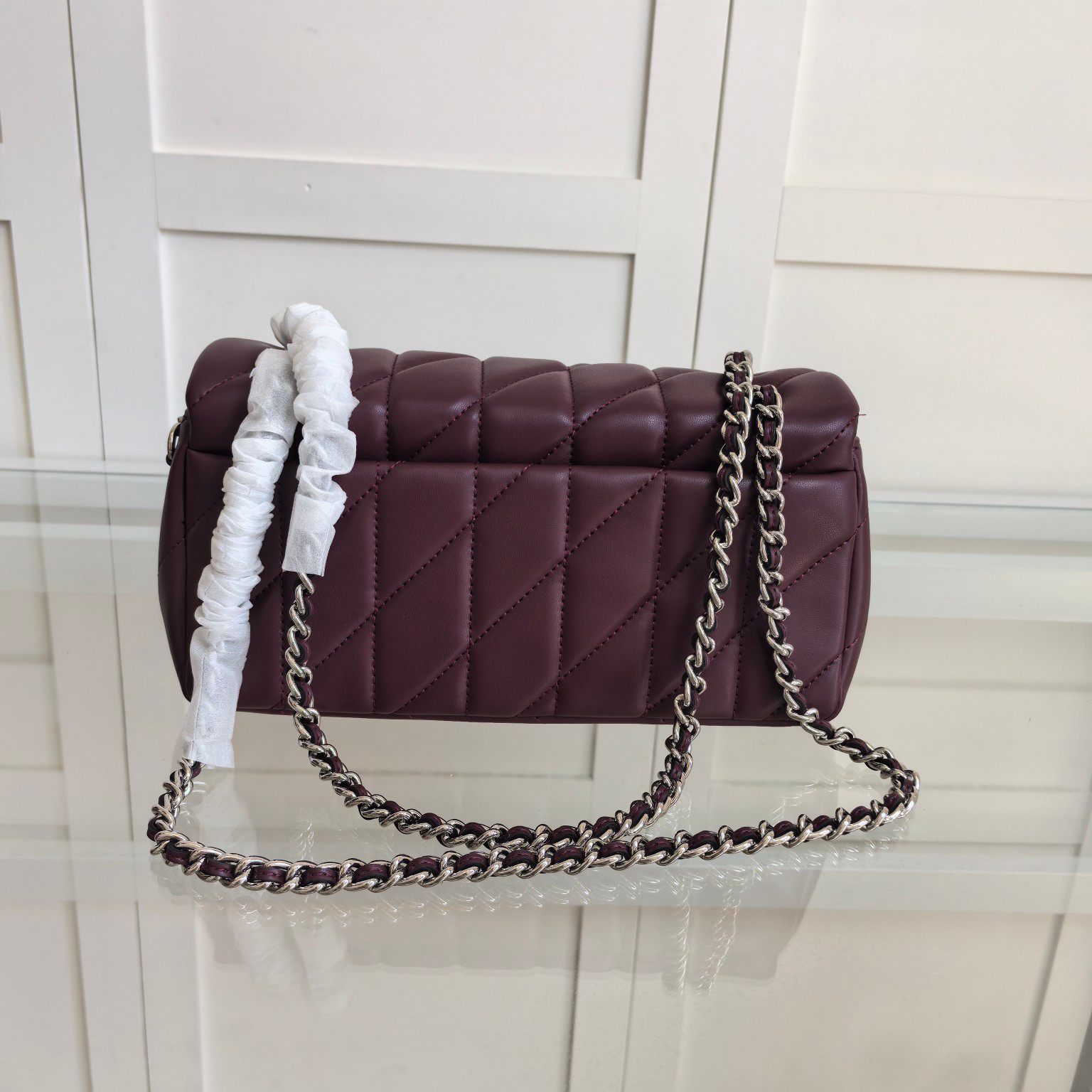 コーチ「Coach」TABBY 26 チェーンショルダーバッグ