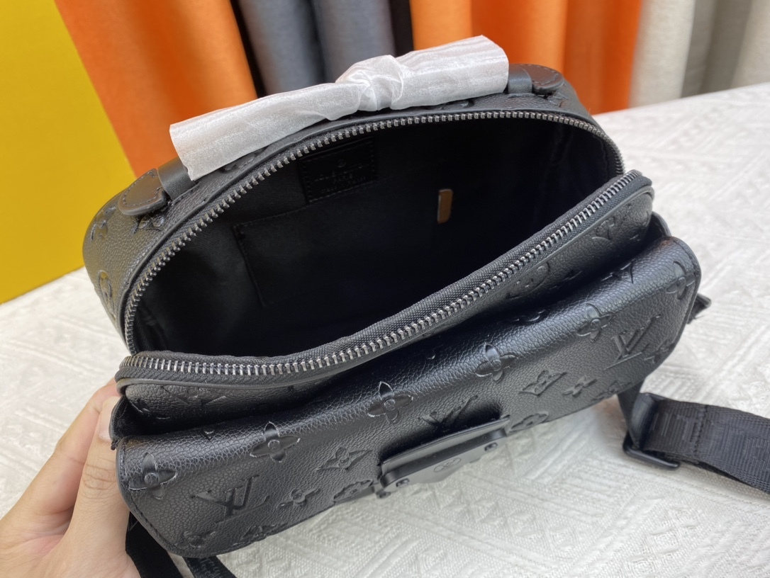 ルイ・ヴィトン「Louis Vuitton」S Lock メッセンジャーバッグ