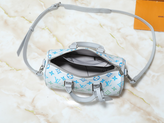 ルイ・ヴィトン キーポル･バンドリエール 25