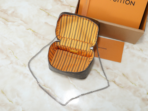 ルイ・ヴィトン LV x TM ニース･ナノ / ミニ / BB