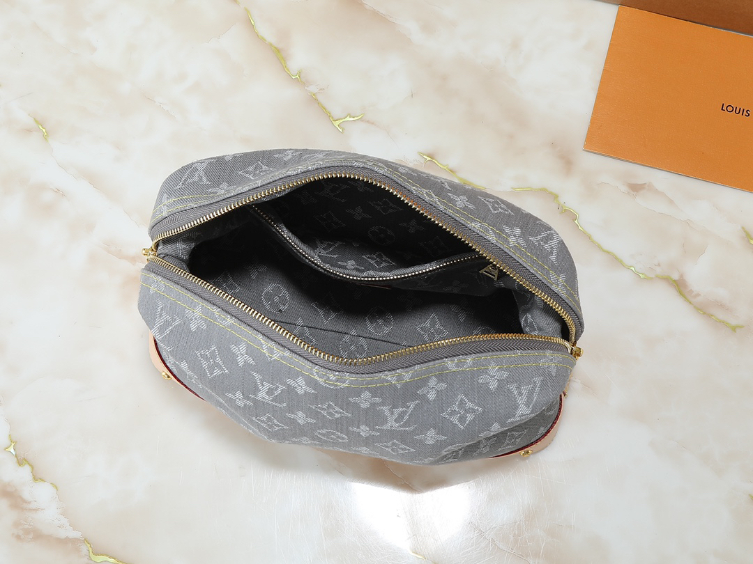 ルイ・ヴィトン ポシェット･コスメティック GM