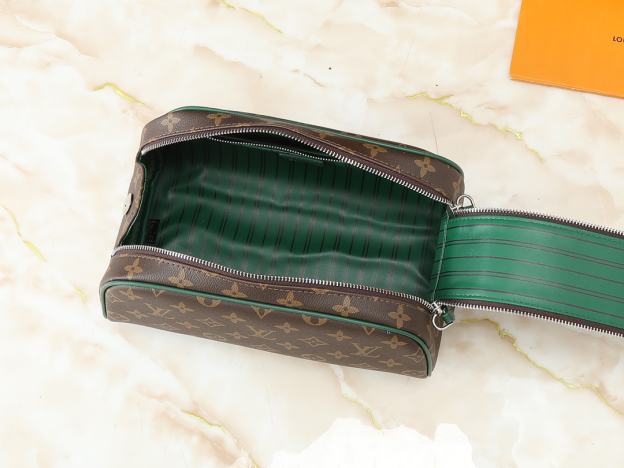 ルイ・ヴィトン ドップ･キット