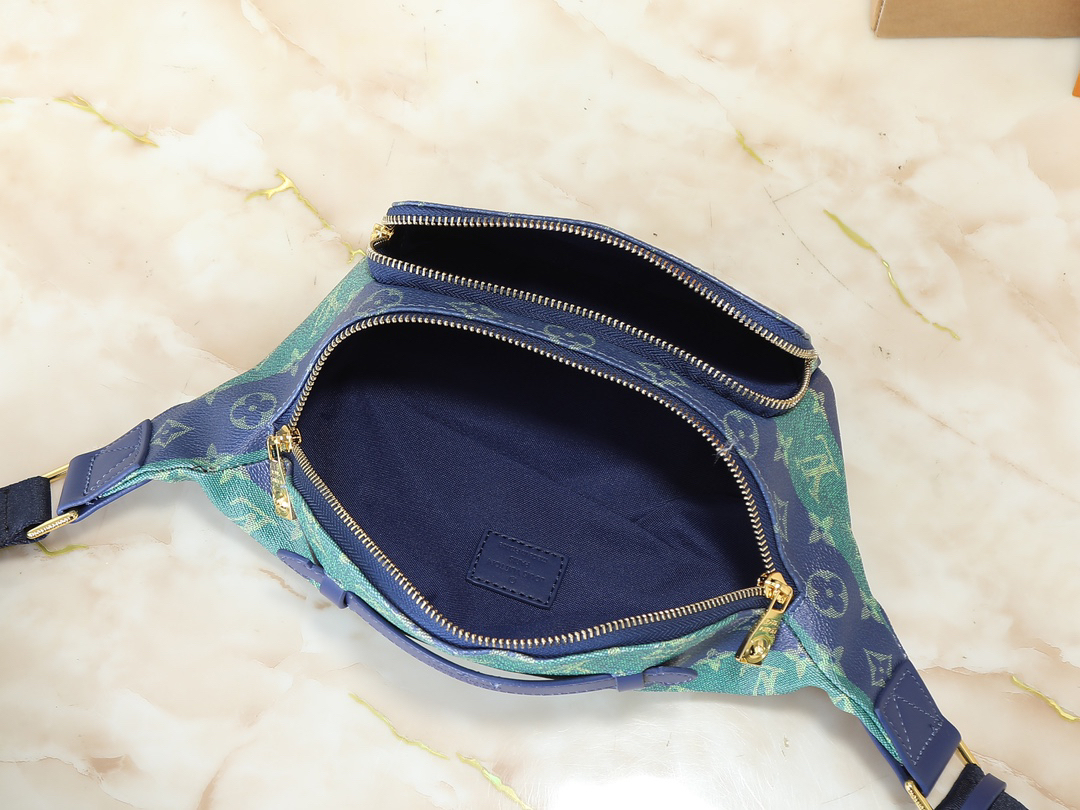 ルイ・ヴィトン ラッシュ･バムバッグ