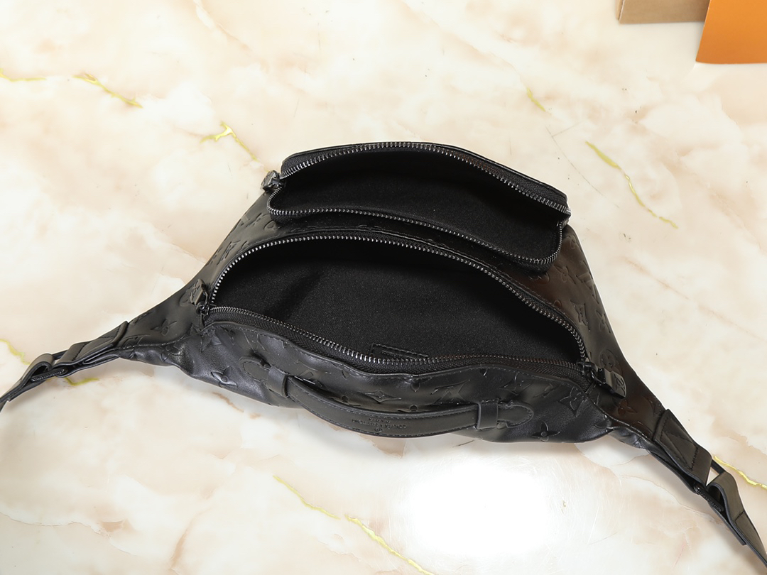 ルイ・ヴィトン ラッシュ･バムバッグ