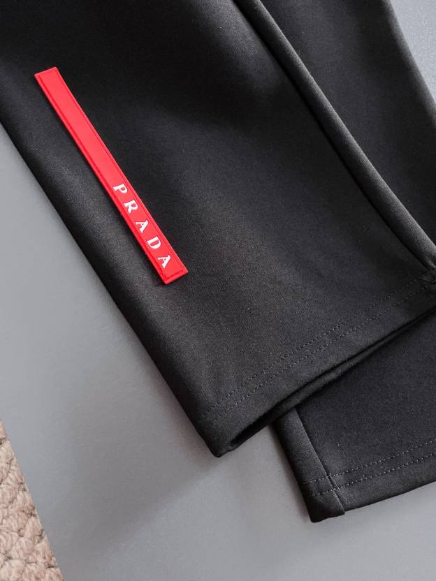 プラダ「Prada」メンズ  カジュアルスポーツセット