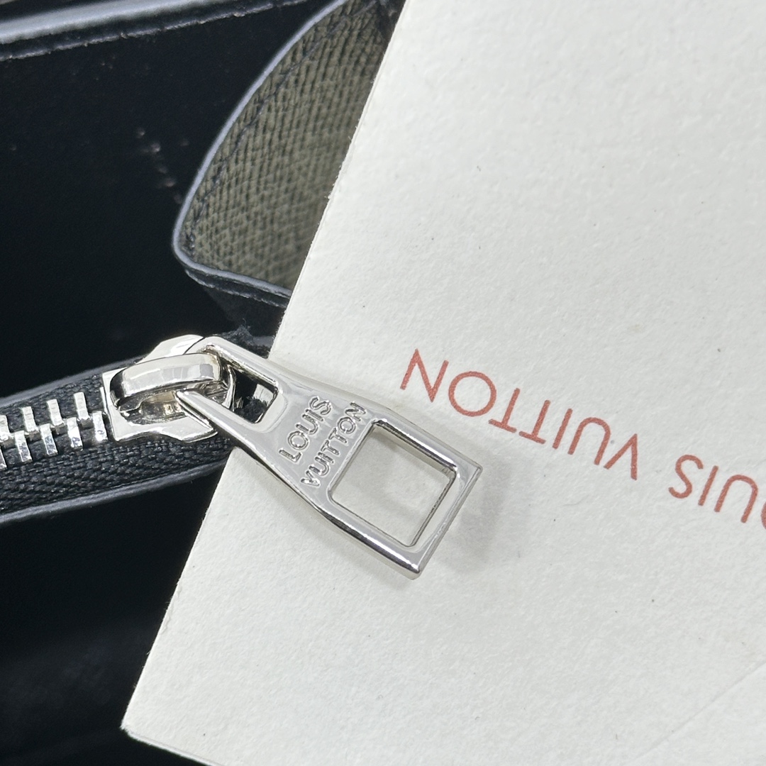 ルイ・ヴィトン ジッピー･ウォレット XL