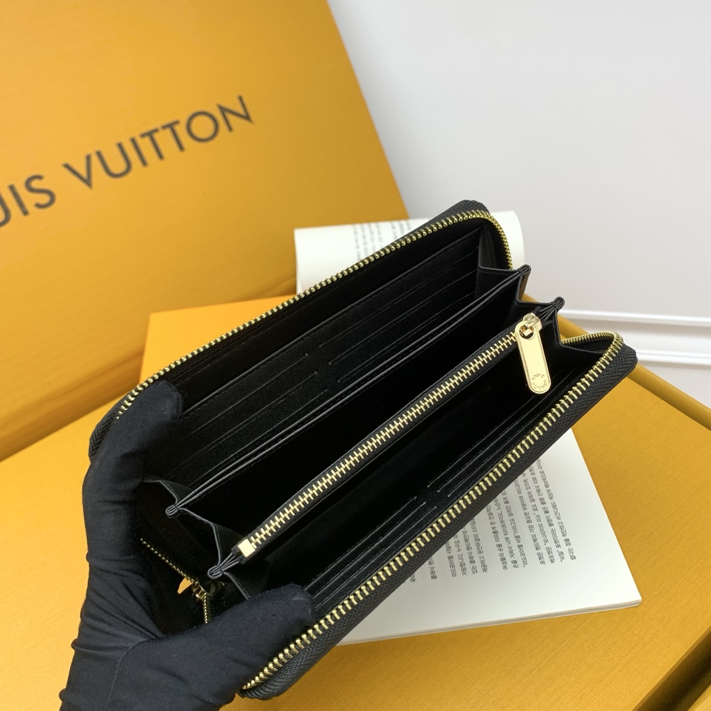 ルイ・ヴィトン「Louis Vuitton」新作 日本限定 ジッピー･ウォレット